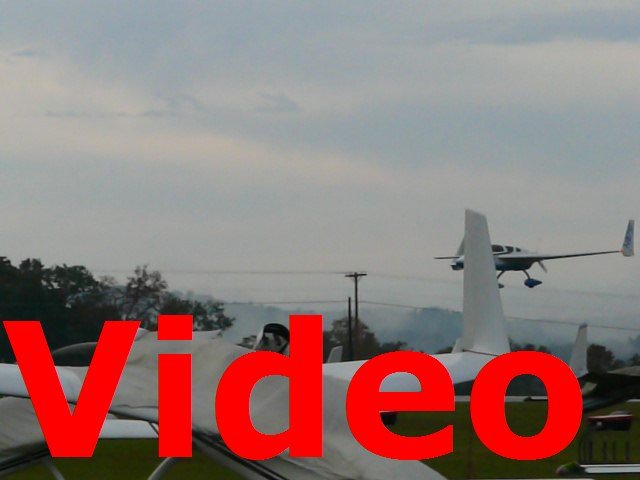 P1000607 Kevin Funk's Cozy Mark IV (N871F) first flyby at the Rough River fly-in